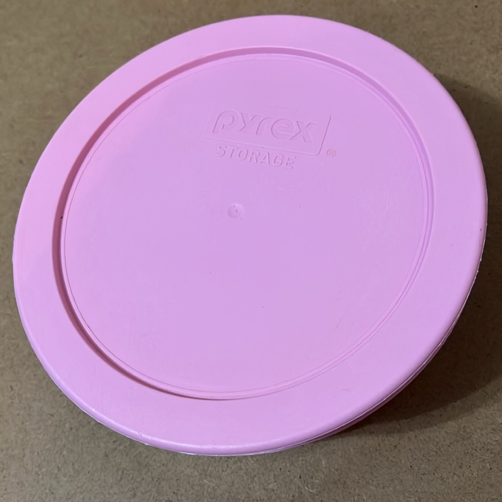 Hello Kitty Container - Picture 3 of 9